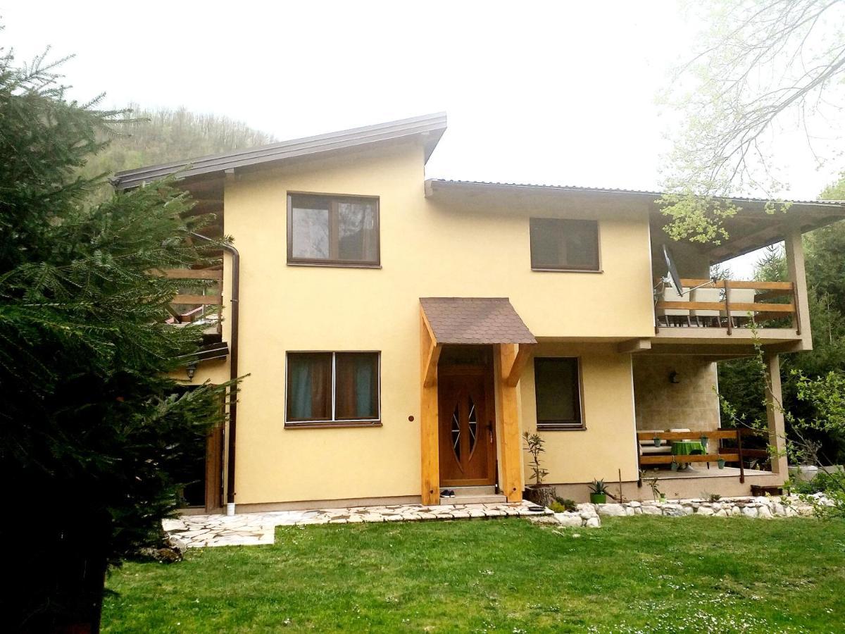 Eden Visoko Appartement Buitenkant foto